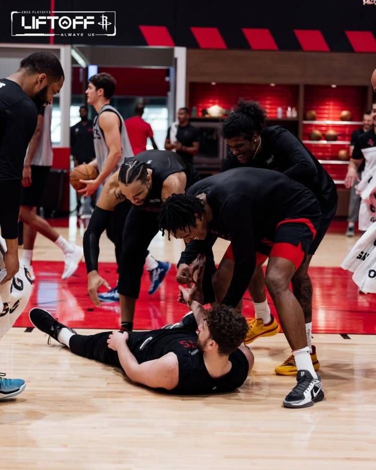 九游体育网页版登录入口-火箭队球员透露将进行密集训练备战新赛季的简单介绍