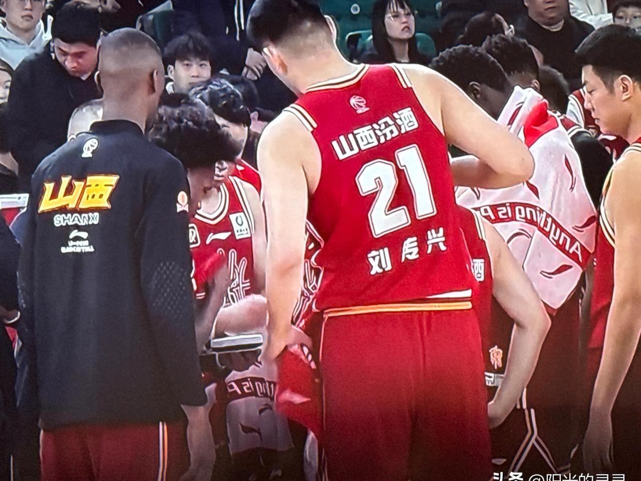 吉林队迎来壮烈反击，势不可挡逆转比分的简单介绍