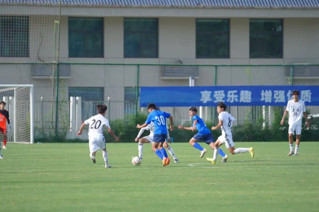 西安队在比赛中展现实力，晋级四强