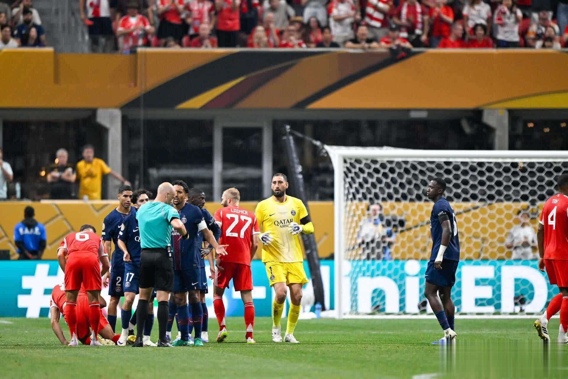 九游体育app下载-巴黎球星大放异彩，助力球队轻松晋级