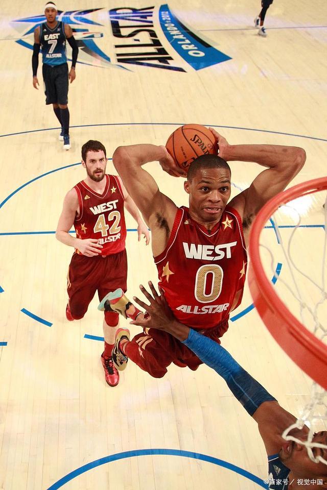 火箭队球员欣赏球迷创意助威,感恩支持鼓励的简单介绍 火箭队球员欣赏球迷创意助威,感恩支持鼓励的简单介绍