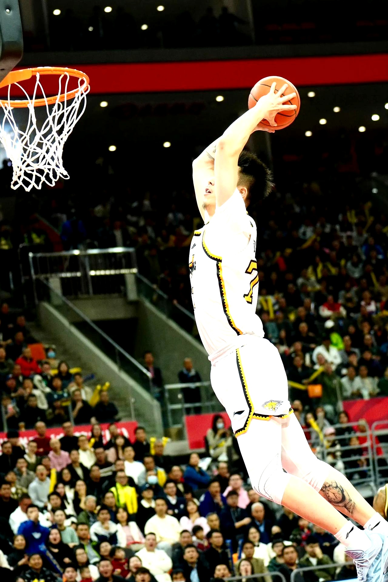 广东队惨败于山东男篮，被淘汰出局