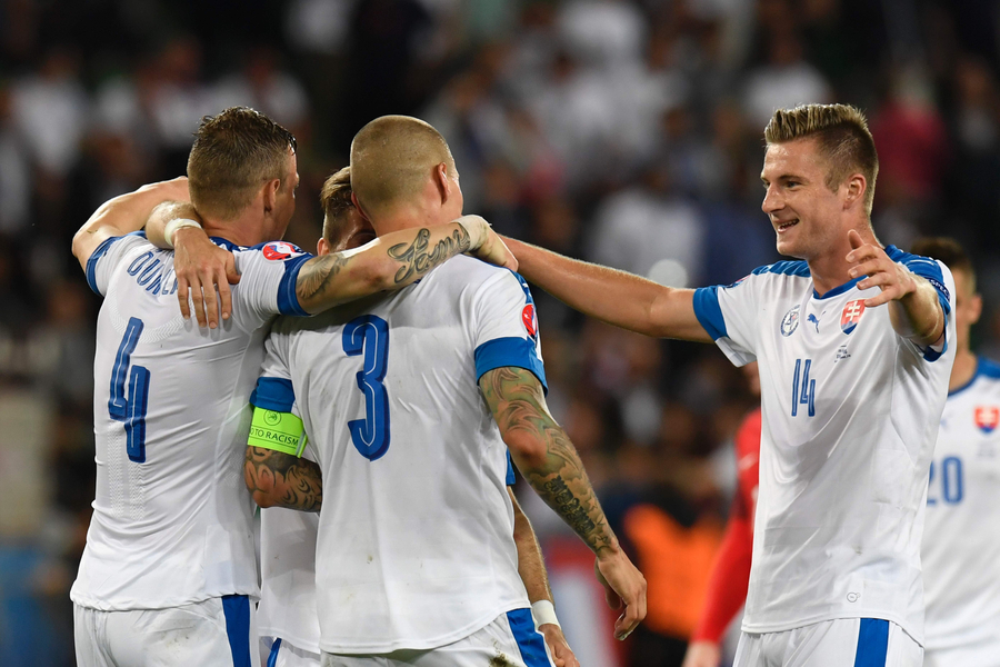 德国擒北马其顿，小组出线成定局