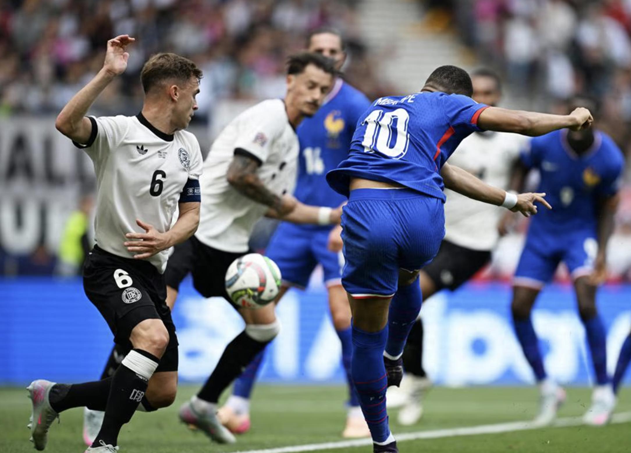 九游体育app下载-巴黎联合足球队在法国联赛中大获全胜的简单介绍