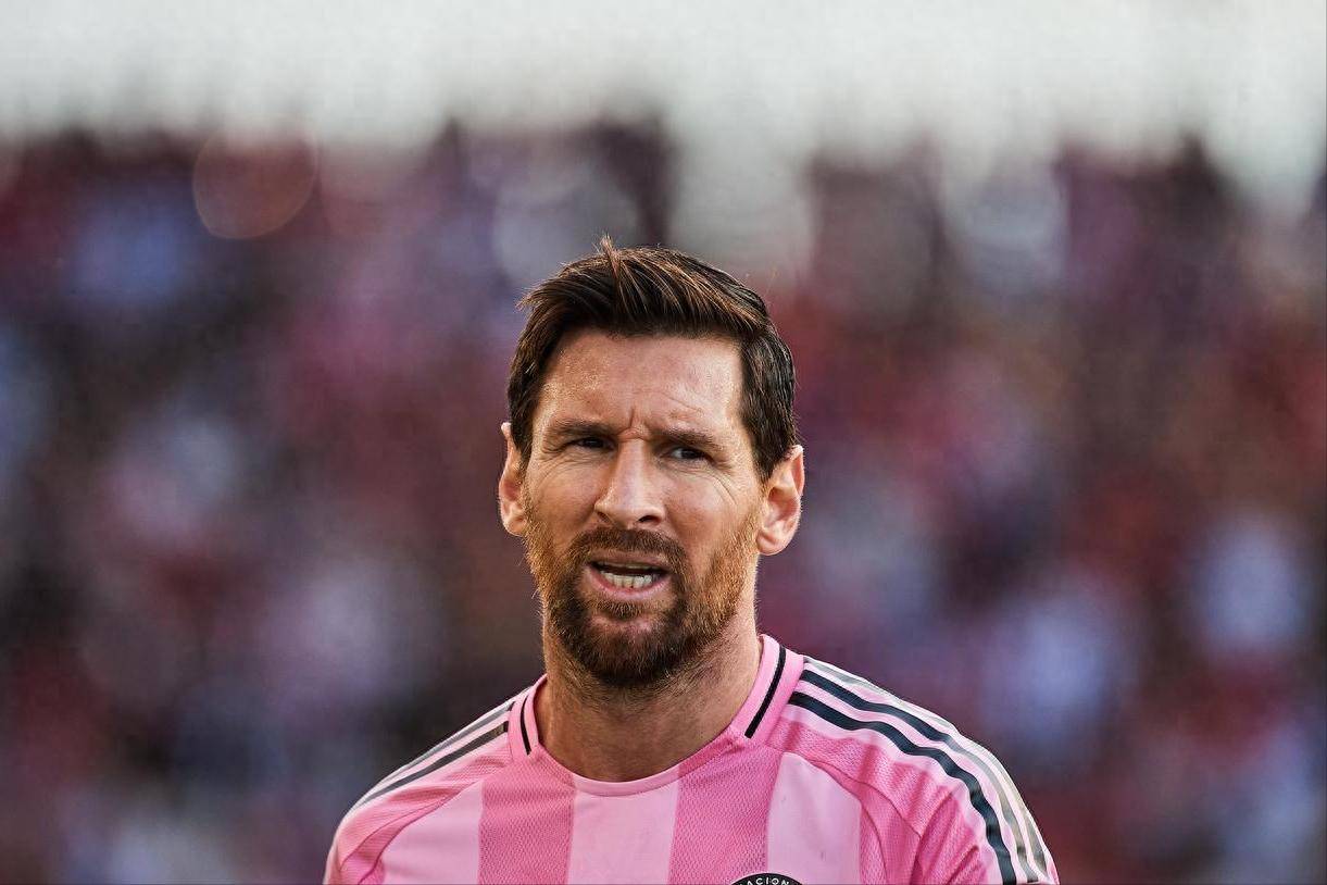 关于梅西连场破门，巴塞罗那领先优势扩大的信息