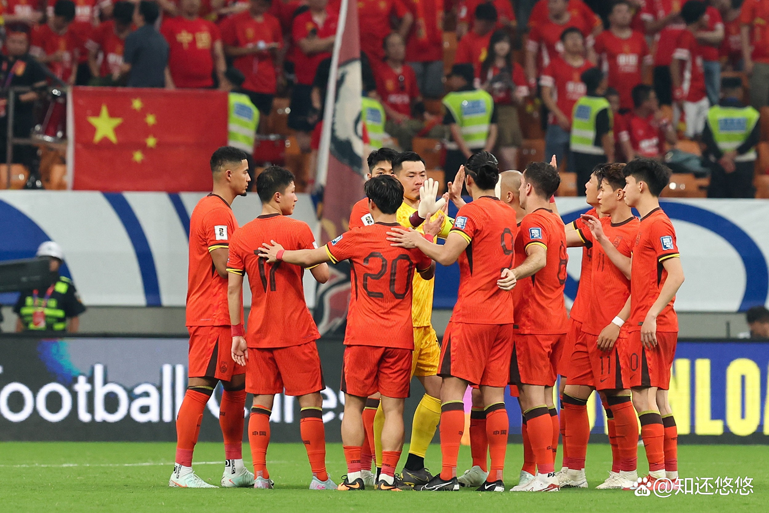 关于精良对决！国内足球职业赛事高潮迭起的信息