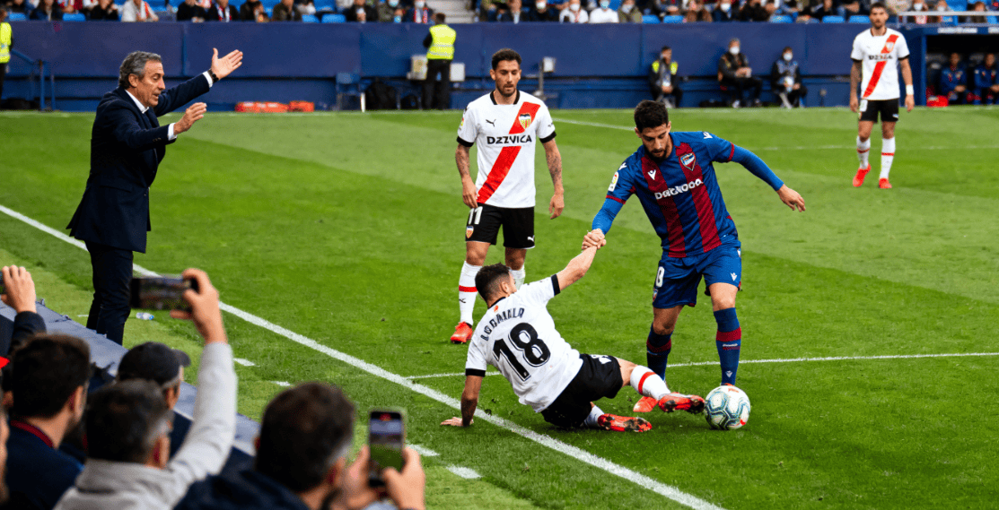 梅斯球员表现冷淡，客场失利的简单介绍